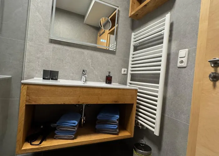 Walder アパート マイヤーホーフェン